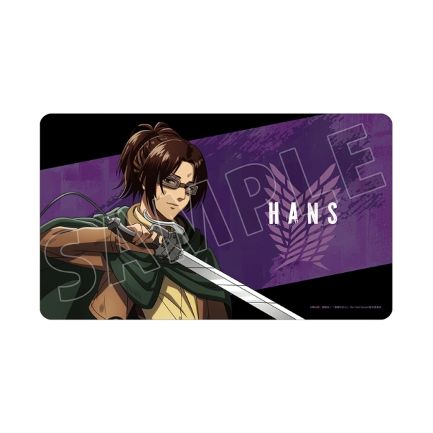 【グッズ-デスクマット】TVアニメ『進撃の巨人』 描き下ろし ハンジ 戦いの後でver. マルチデスクマット
