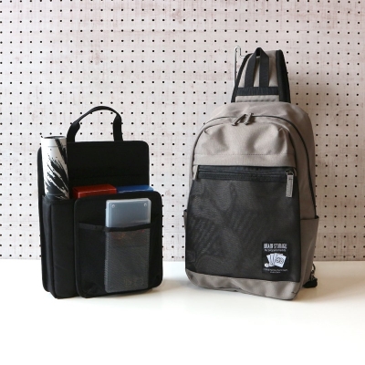 【グッズ-バッグ】ノンキャラオリジナル BRAIN STORAGE はっ水ポリボディバッグ グレー