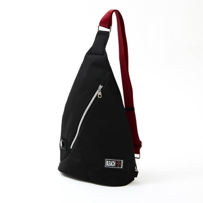 【グッズ-バッグ】BLEACH 千年血戦篇 黒崎一護 モデル ボディバッグ