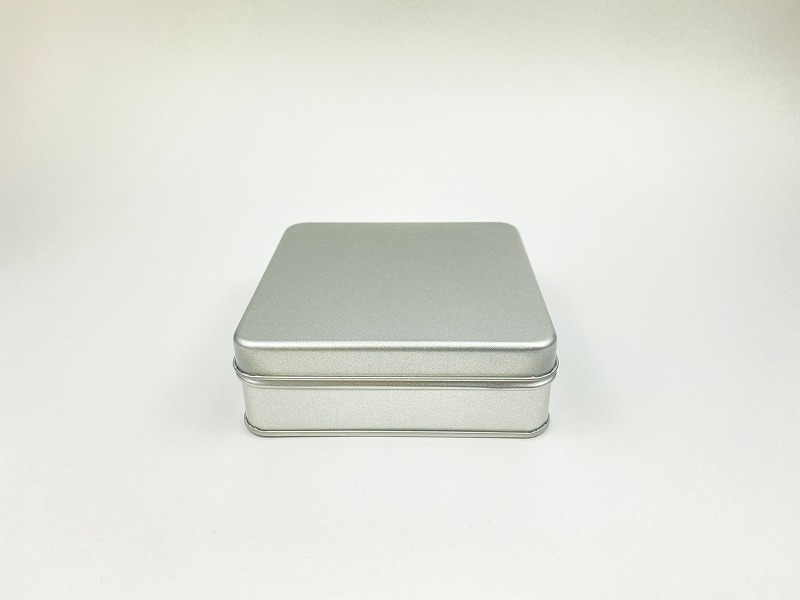 【グッズ-小物入れ】ノンキャラオリジナル カラフル缶ケース サテンシルバー スクエアタイプ