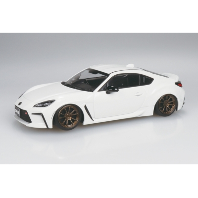 【プラモデル】楽プラ スナップキット No.10CU-CW トヨタ GR86 2021 カスタムホイール(クリスタルホワイトパール) 1/32