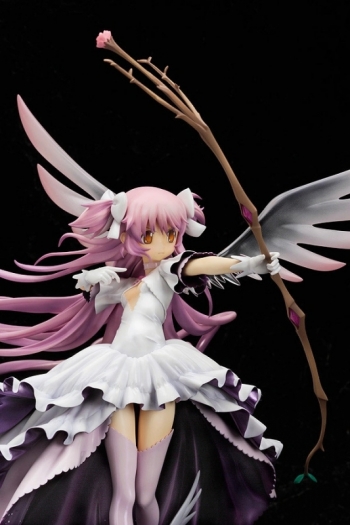 美少女フィギュア】魔法少女まどか☆マギカ アルティメットまどか 1/8 