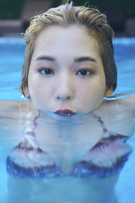 【写真集】高槻かなこ1st写真集「夜明け」