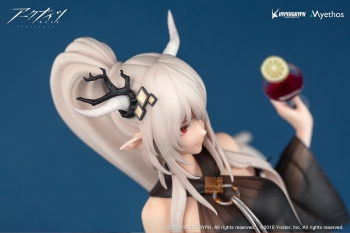 美少女フィギュア】アークナイツ シャイニング Summer Time Ver. 1/10 