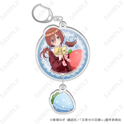 【グッズ-キーホルダー】TVスペシャルアニメ「五等分の花嫁∽」 いちごルームウェア 2連アクリルキーホルダー 3.三玖【再販】