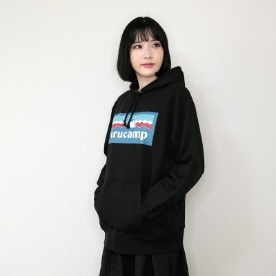 【グッズ-ジャンパー・コート】ゆるキャン△ ふじさんロゴパーカー リン L ブラック【アクロス】