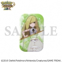 【グッズ-バッチ】『ポケモンマスターズ EX』 スクエア缶バッジ/ルザミーネ&フェローチェの画像