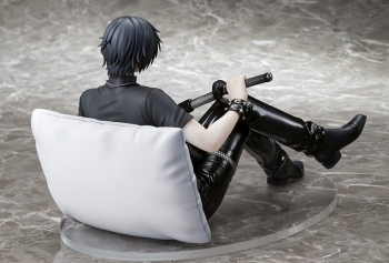 フィギュア】咎狗の血 1/7スケール シキ PVC製塗装済み完成品 | アニメイト