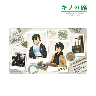 【TCG-マット】キノの旅 -the Beautiful World- the Animated Series arti-mate マルチデスクマット キノ 描き下ろし トラベルコーデver.【アニメイト限定】