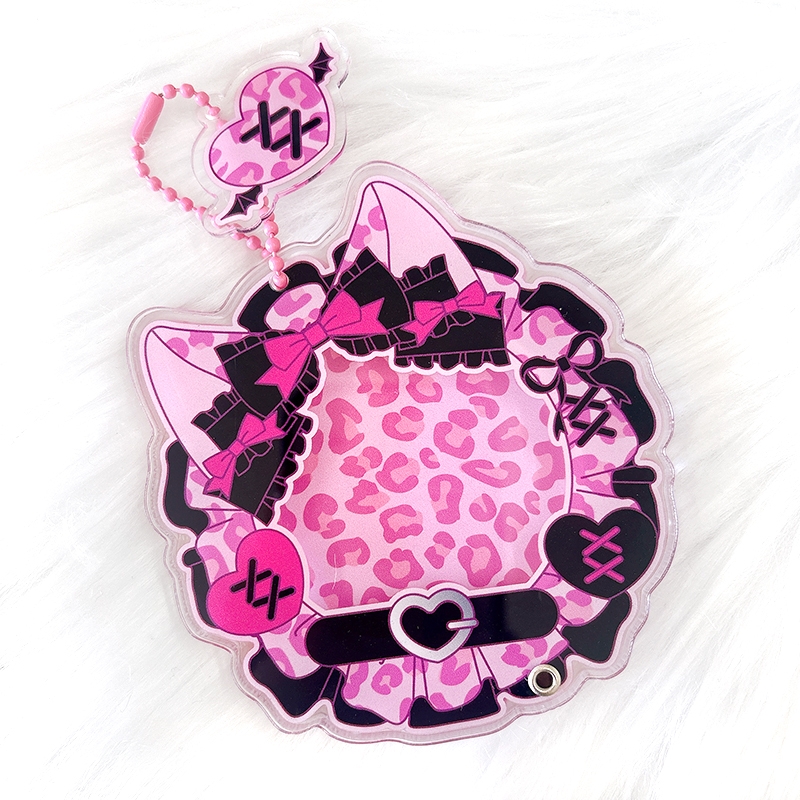 【グッズ-カバーホルダー】ノンキャラオリジナル 缶バッジ用アクリルフレーム 【ヒョウ柄】58mm用/ピンク【G.triGer】