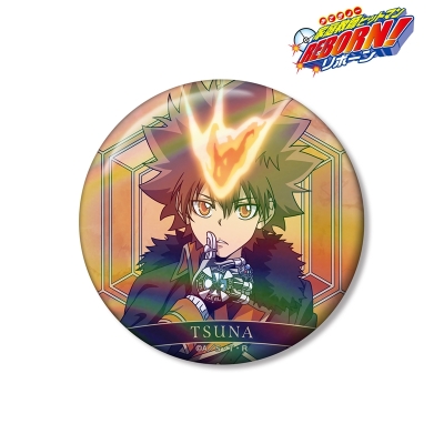 【グッズ-バッチ】家庭教師ヒットマンREBORN! 描き下ろし 沢田 綱吉 ブラックミリタリーver. 75mmオーロラ缶バッジ