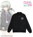 【グッズ-ジャンパー・コート】ガールズ&パンツァー 最終章 arti-mate 着用スタジアムジャケット アンチョビ 描き下ろし 私服ネクタイver.メンズ(サイズ/Free)【アニメイト限定】の画像