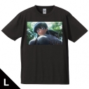【グッズ-Tシャツ】瑠璃の宝石 Tシャツ 荒砥 凪 場面写ver. Lサイズの画像