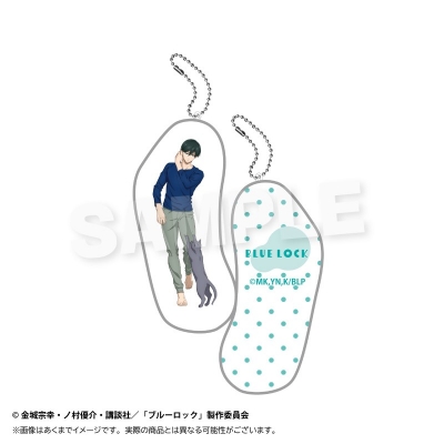 【グッズ-キーホルダー】ブルーロック クッションキーホルダー 猫と戯れver. 糸師 凛