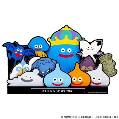 【カレンダー】ドラゴンクエスト文具屋 木製台座付きカレンダー 2026 <まもののむれがあわられた!>