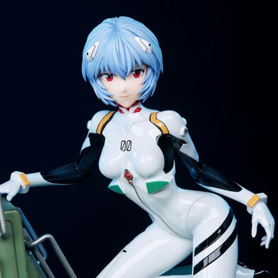 【美少女フィギュア】新世紀エヴァンゲリオン 綾波レイ 1/4 収蔵級フィギュア【送料無料】